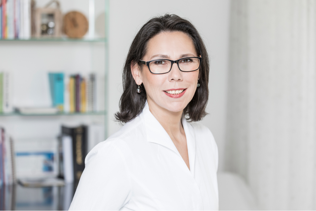 Portrait von Frauenärztin Dr. Doris Maria Gruber